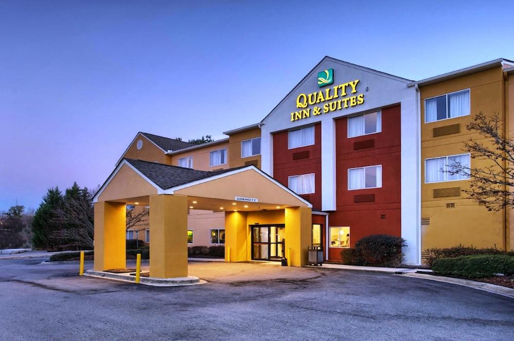 Quality Inn & Suites Birmingham - Highway 280 Eksteriør billede