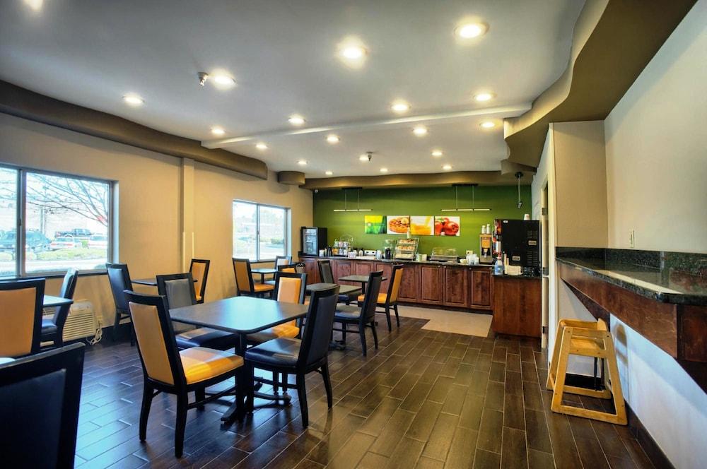 Quality Inn & Suites Birmingham - Highway 280 Eksteriør billede