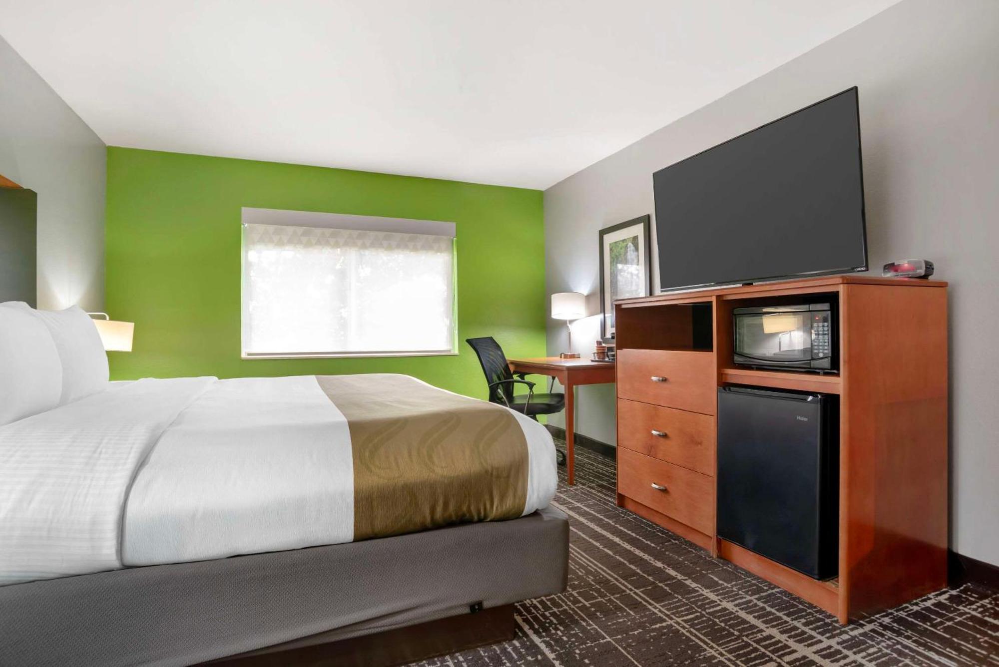 Quality Inn & Suites Birmingham - Highway 280 Eksteriør billede