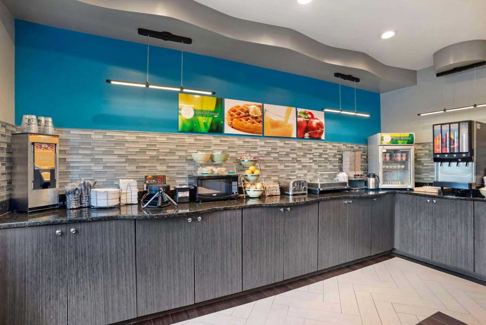 Quality Inn & Suites Birmingham - Highway 280 Eksteriør billede