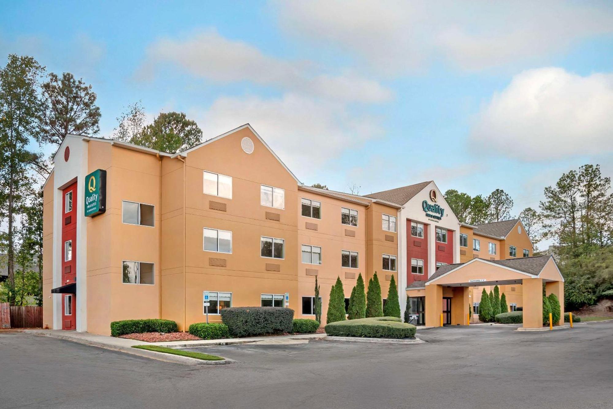 Quality Inn & Suites Birmingham - Highway 280 Eksteriør billede
