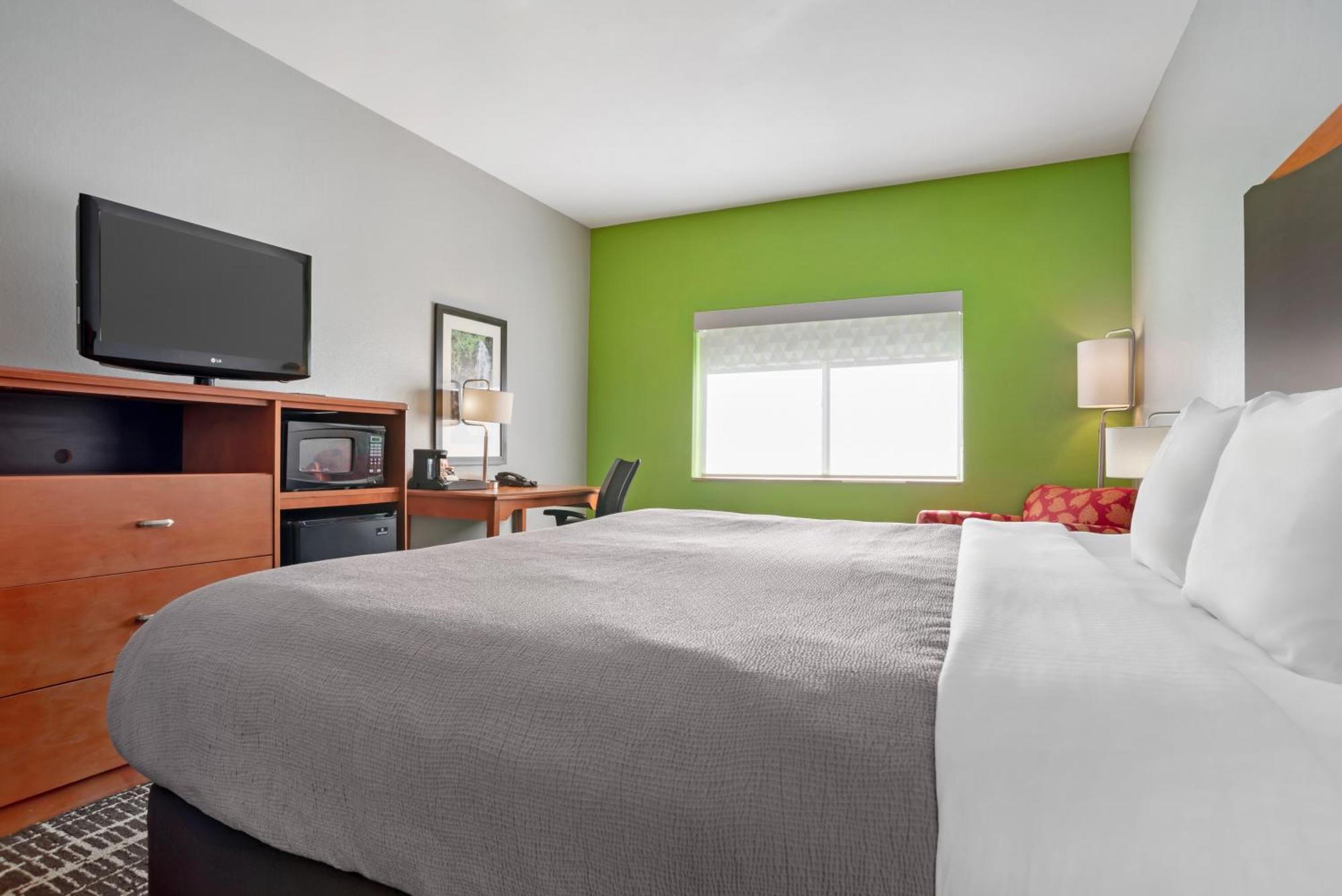 Quality Inn & Suites Birmingham - Highway 280 Eksteriør billede
