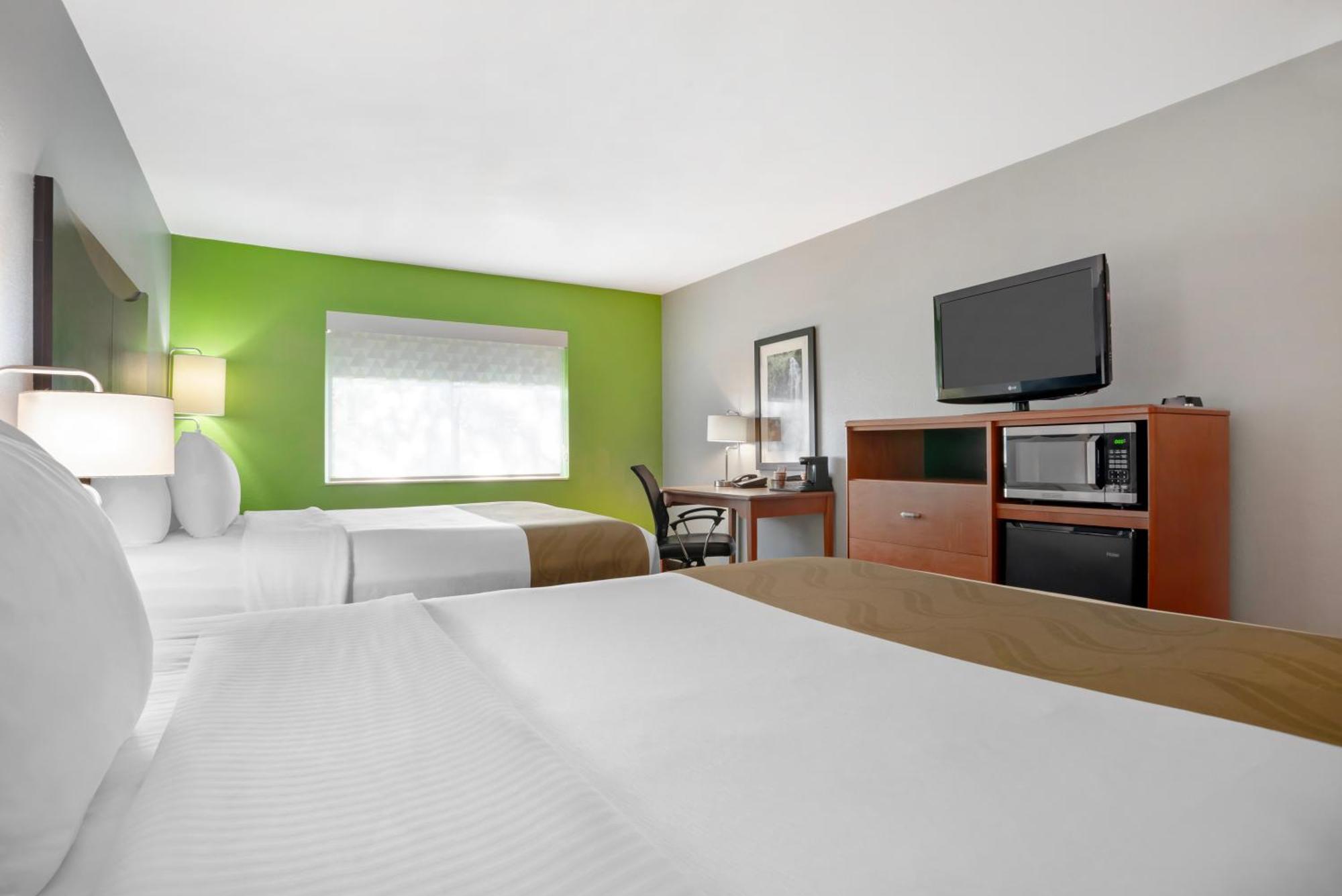 Quality Inn & Suites Birmingham - Highway 280 Eksteriør billede