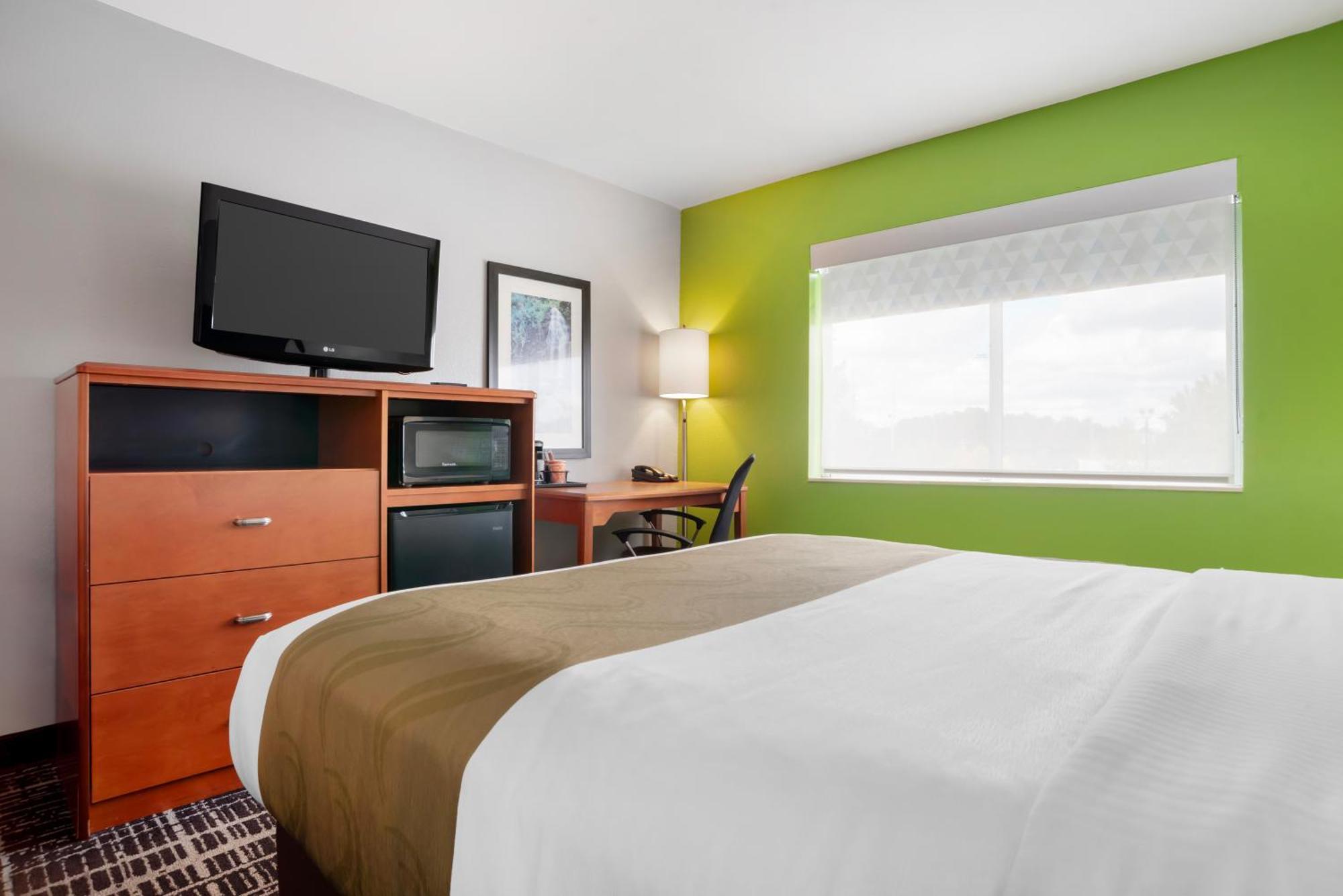 Quality Inn & Suites Birmingham - Highway 280 Eksteriør billede
