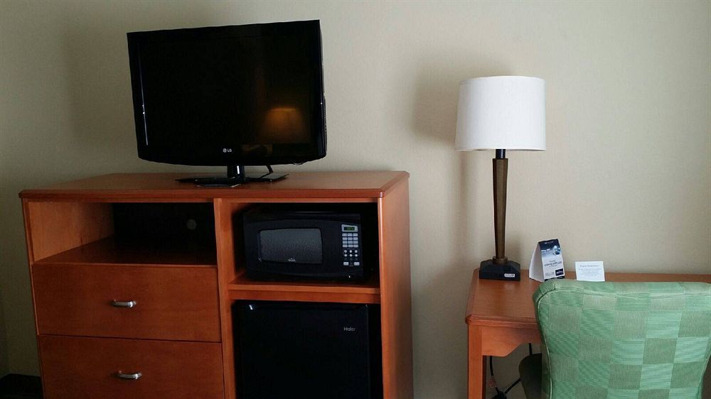 Quality Inn & Suites Birmingham - Highway 280 Eksteriør billede