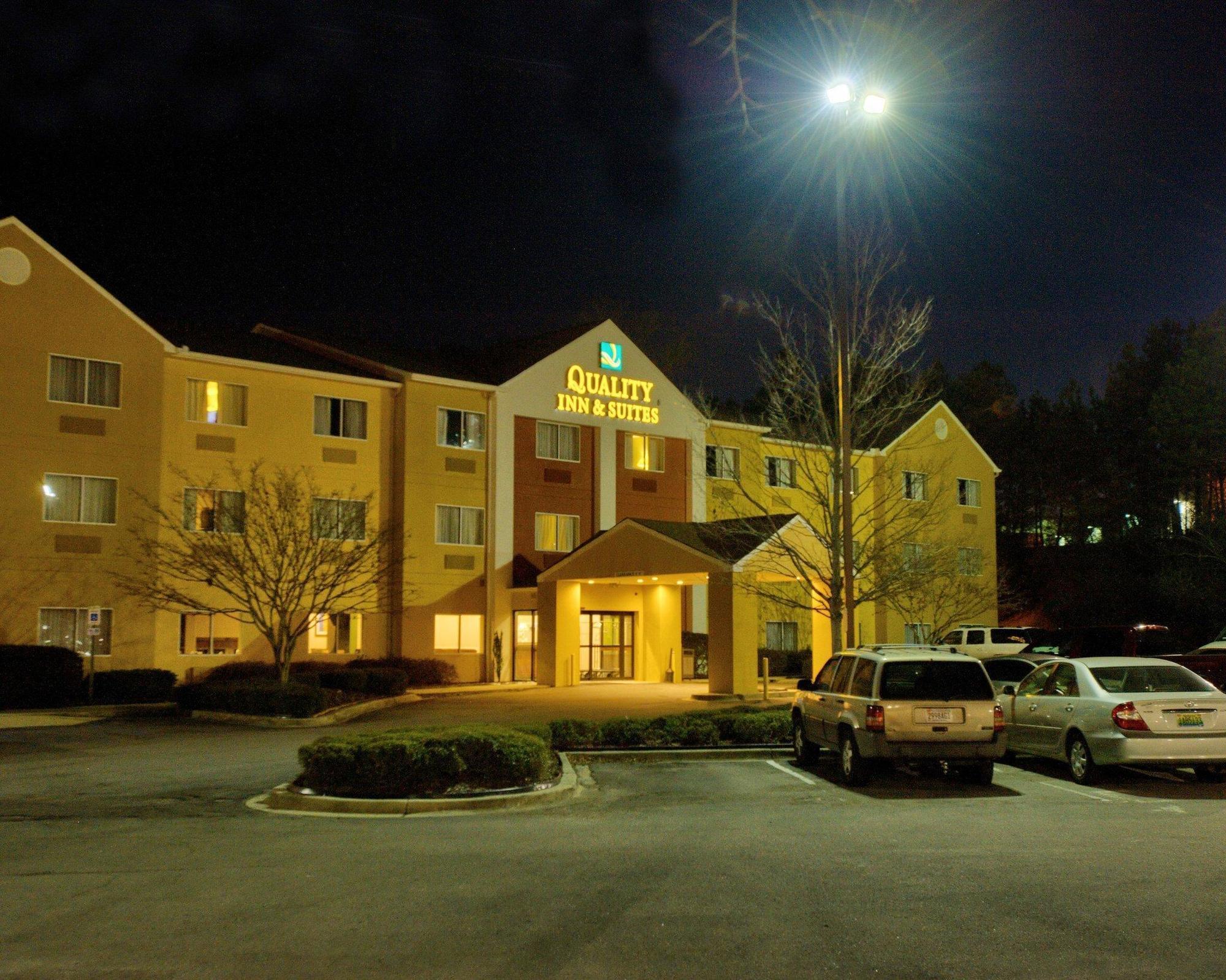 Quality Inn & Suites Birmingham - Highway 280 Eksteriør billede