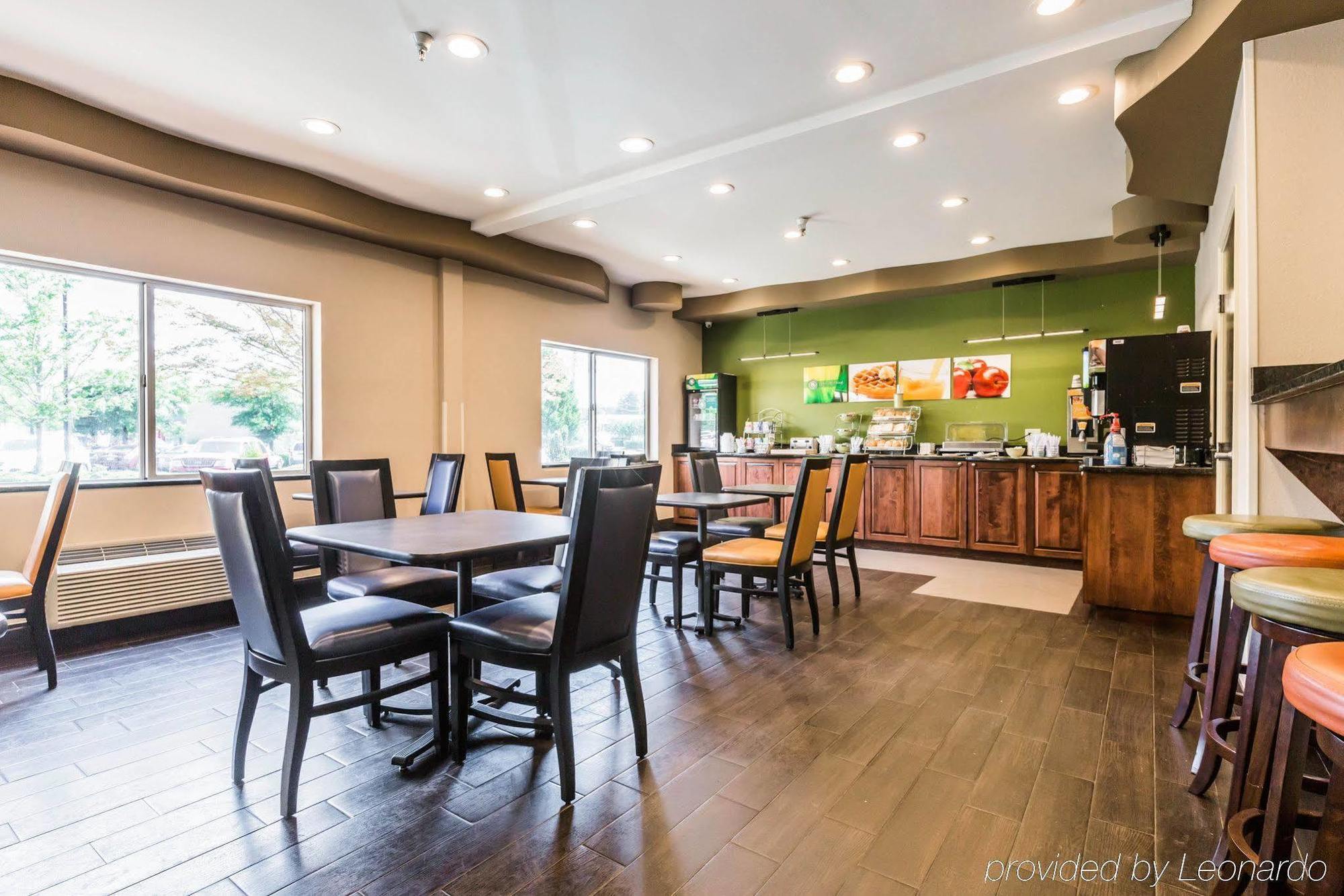 Quality Inn & Suites Birmingham - Highway 280 Eksteriør billede