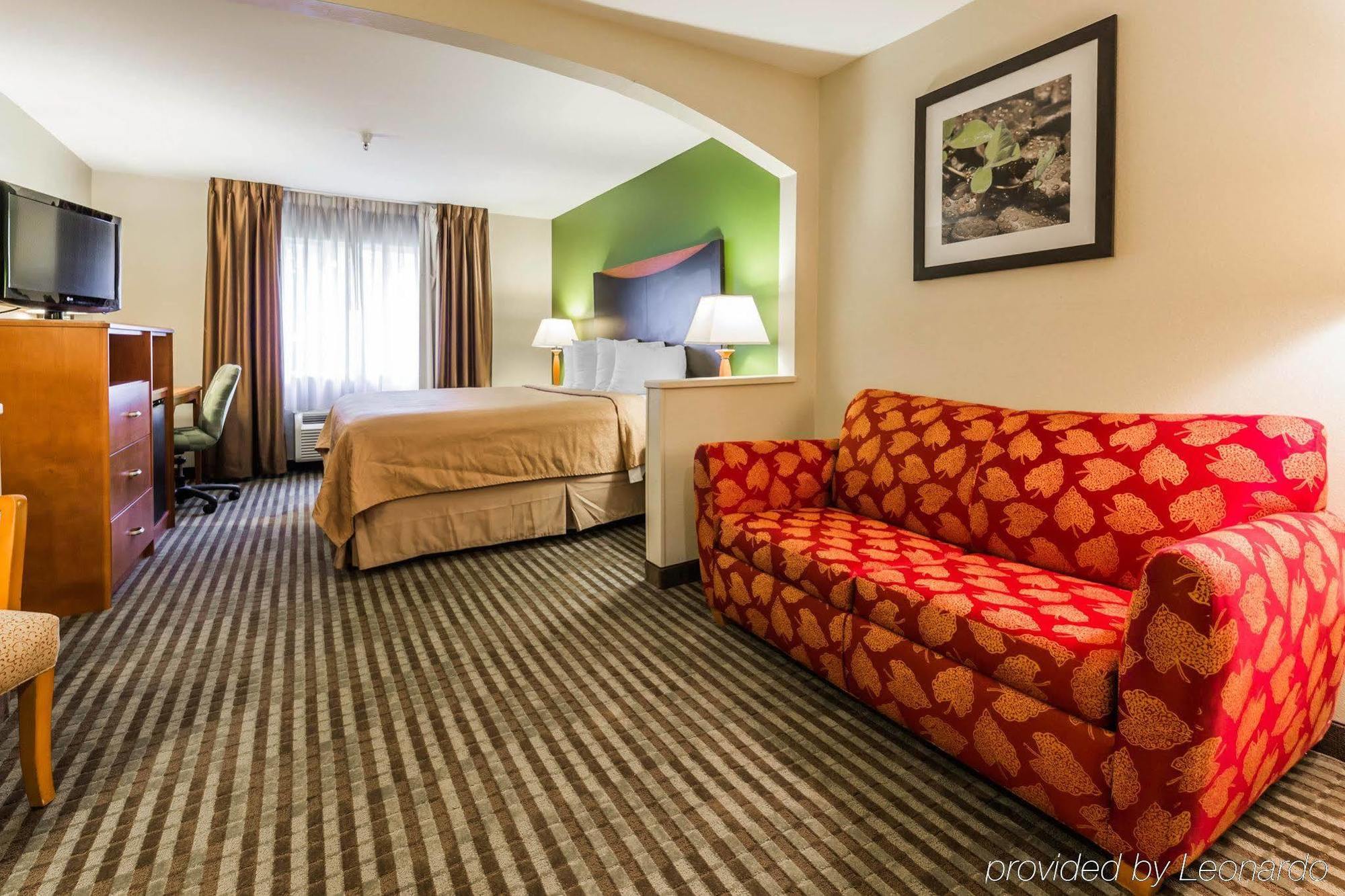 Quality Inn & Suites Birmingham - Highway 280 Eksteriør billede