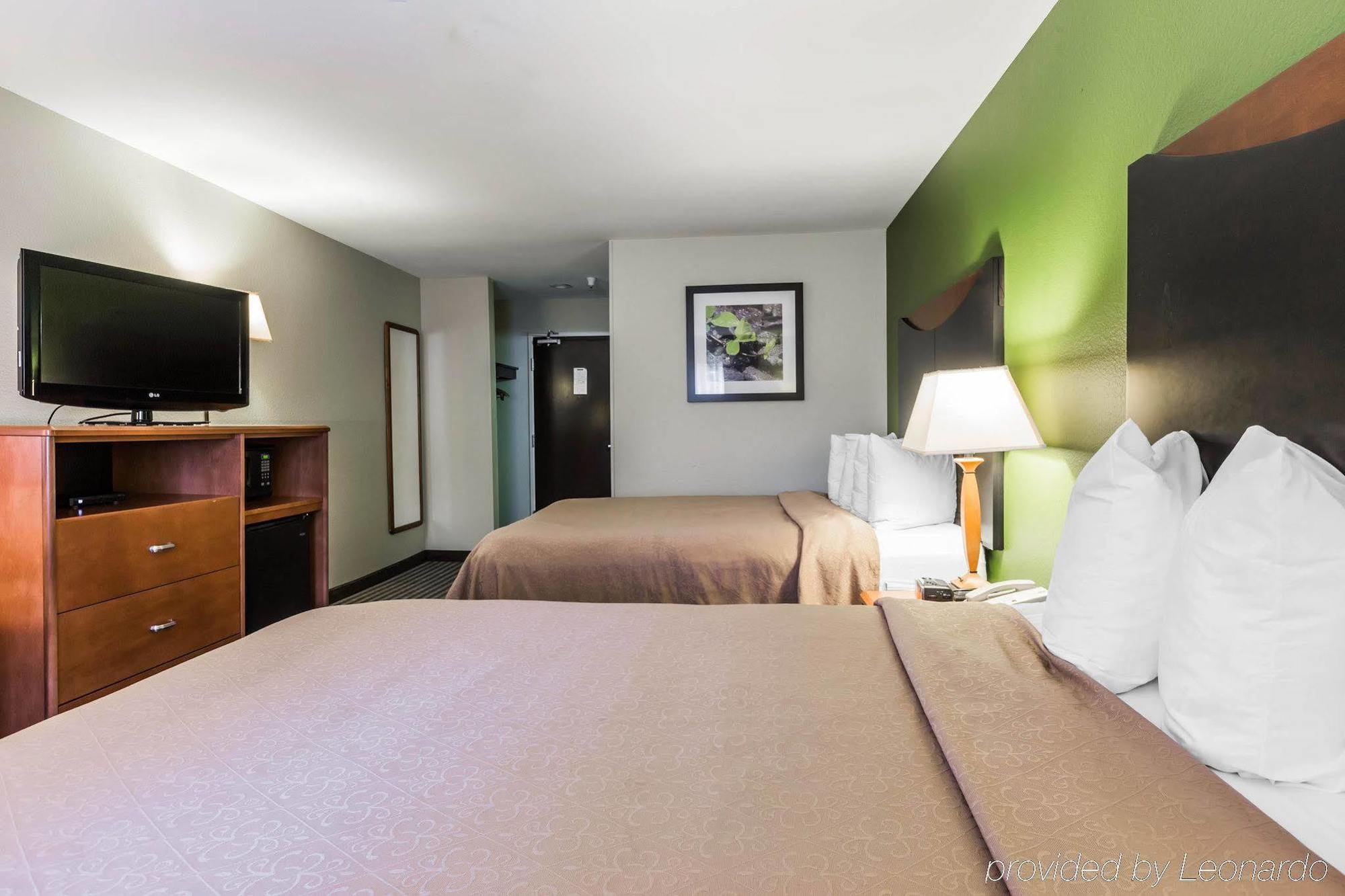 Quality Inn & Suites Birmingham - Highway 280 Eksteriør billede